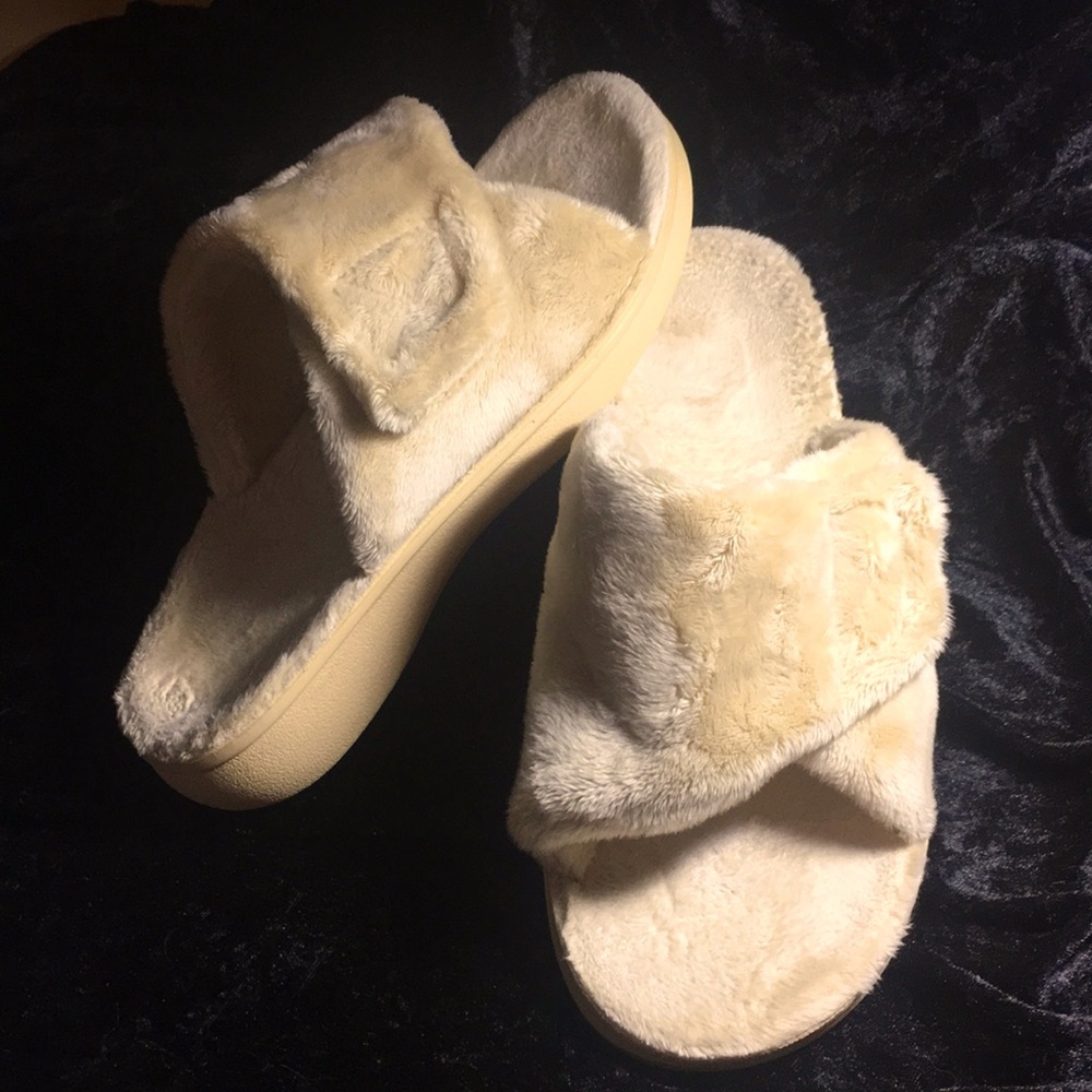 SOLLBEAM Plantar Fasciitis Fuzzy Orthotic Slippers